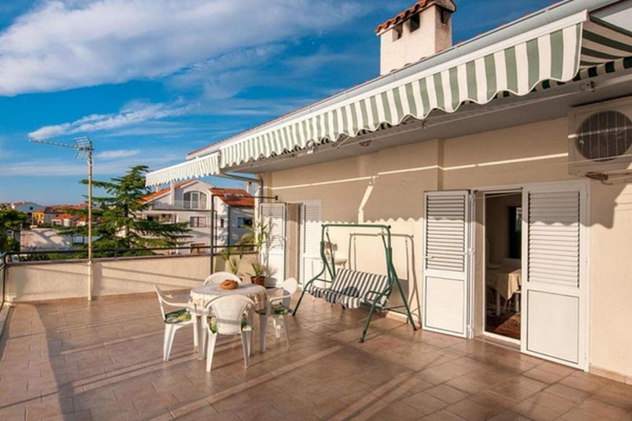 Amazing Seaview Apartment With A Balcony Near The Beach - Kneza Trpimira I Zadar Exterior foto